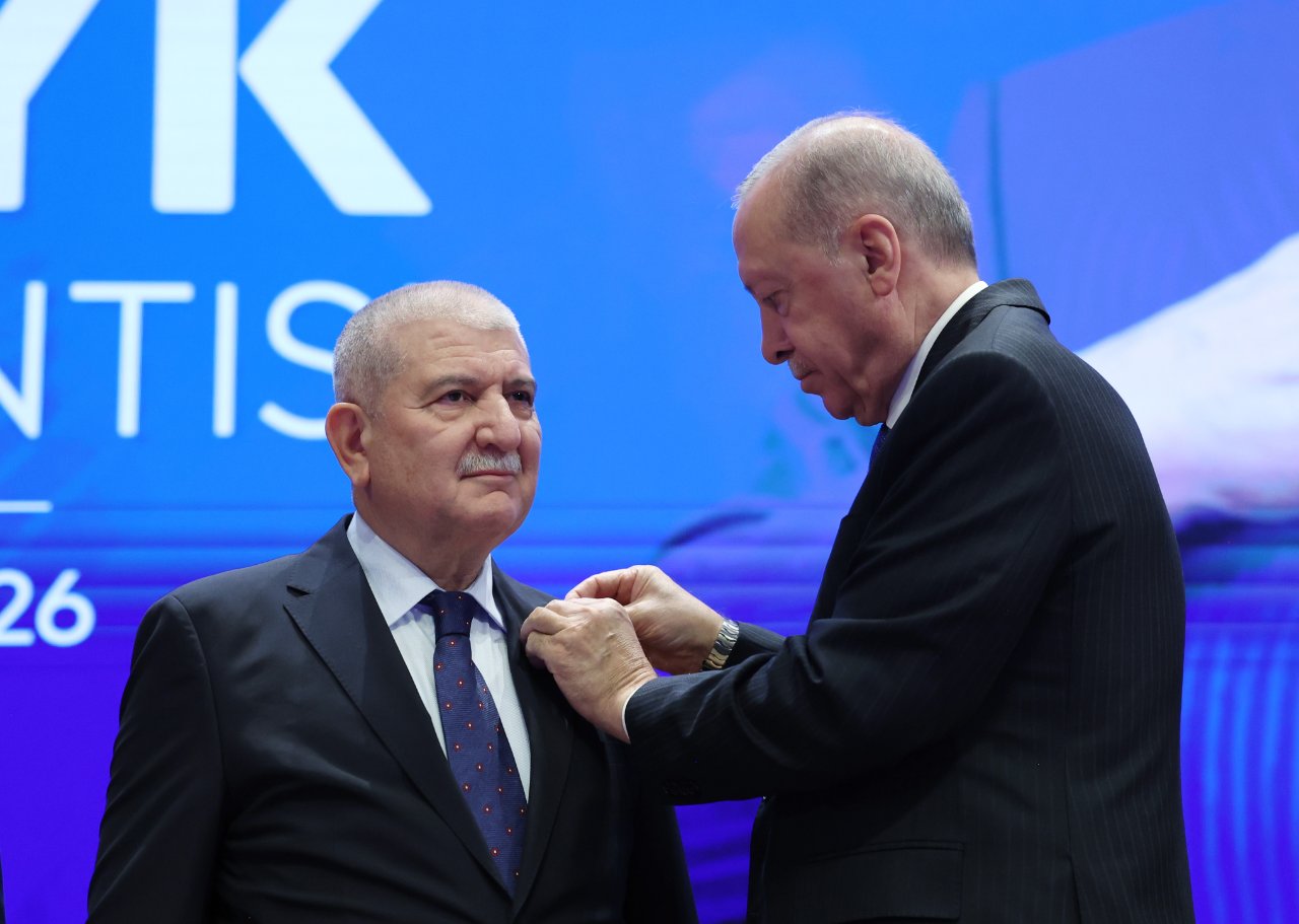 Yeni Yol Partisi'nden istifa eden Bursa Milletvekili Kani Torun, AK Parti'ye katıldı