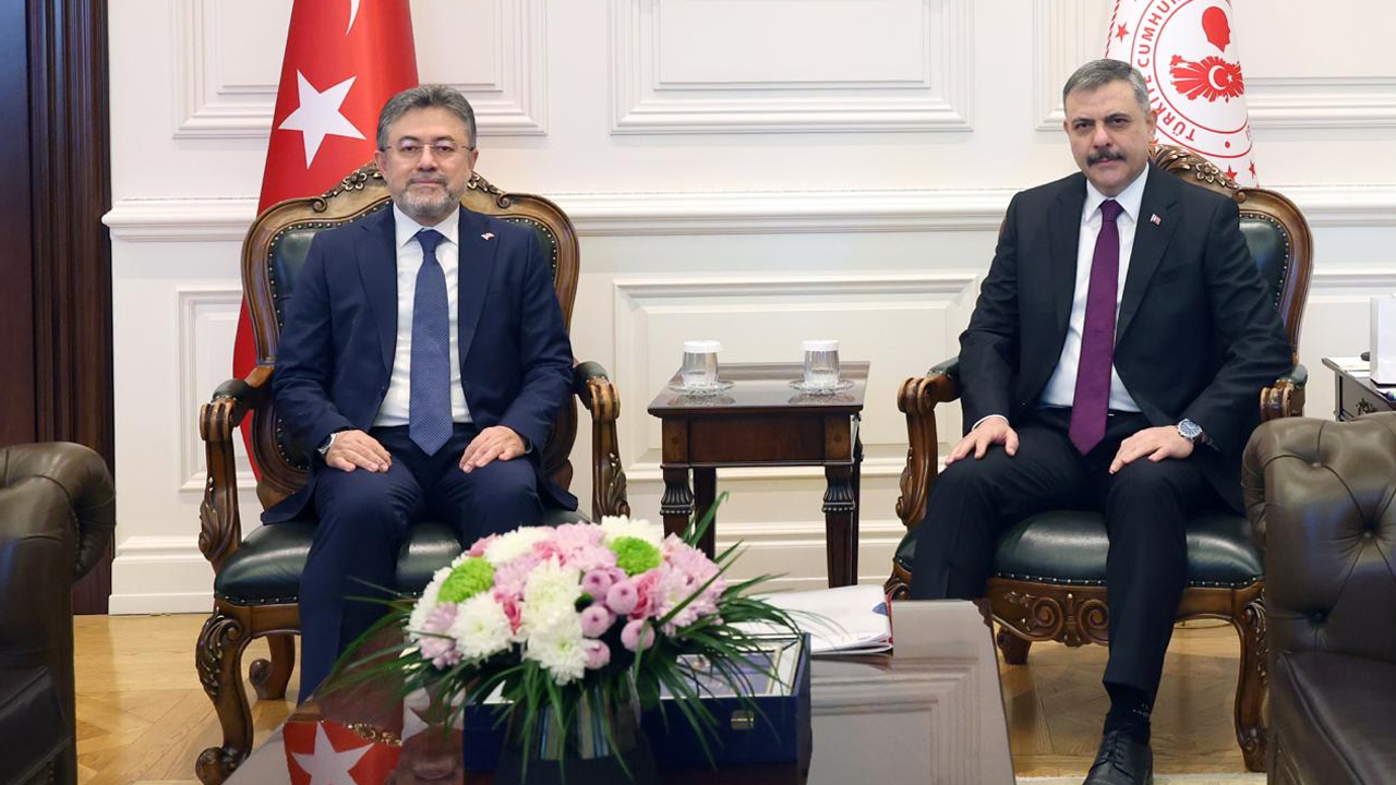 Bakan Çiftçi’den sahipsiz hayvan mesajı! Hayvanlarımızın bakımını ve refahını da gözeteceğiz