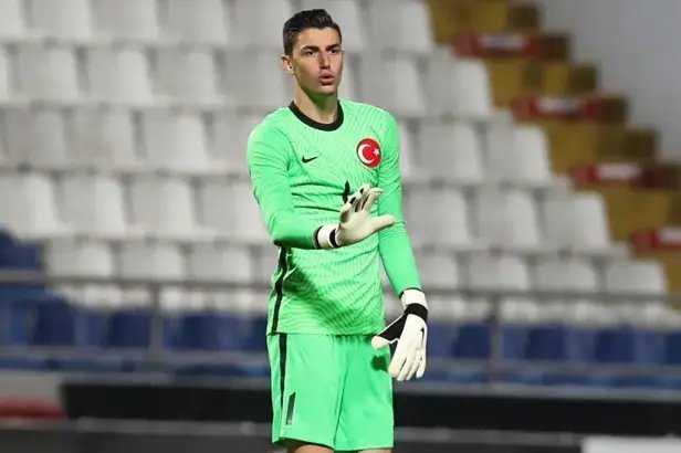 Berke Özer milli takımdan neden ayrıldı, geri dönecek mi? Sergen Yalçının açıklamalarıyla gündeme geldi
