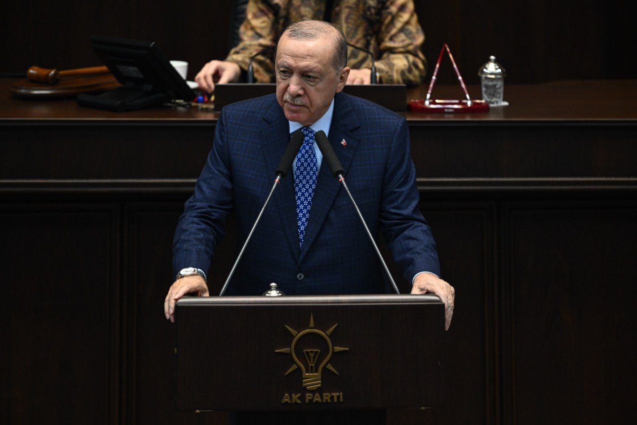 Cumhurbaşkanı Erdoğan'dan Özgür Özel'in o sözlerine sert tepki: Artık ellerinizi çekin