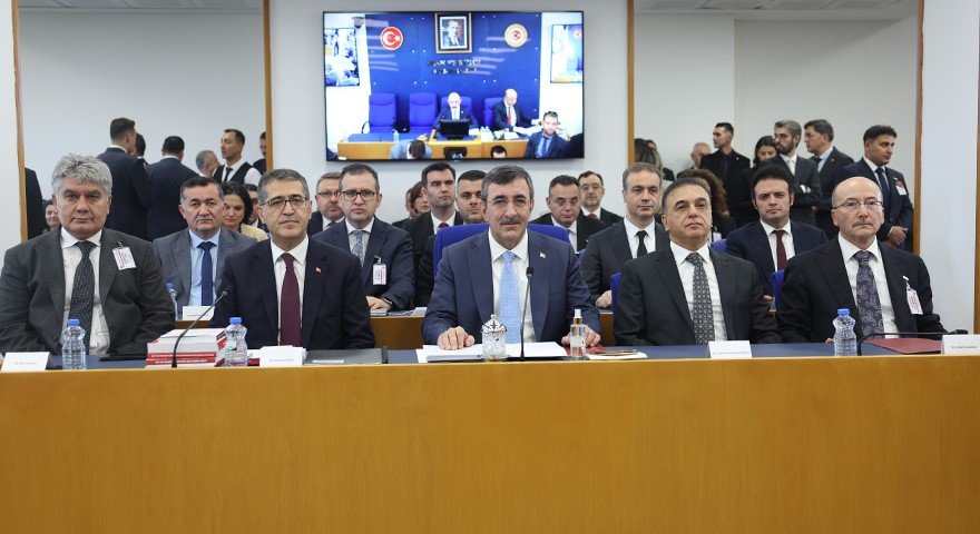 Ekonomide 2027 planı belli oldu! Enflasyon, maaşlar, sosyal yardımlar ve fon piyasası...