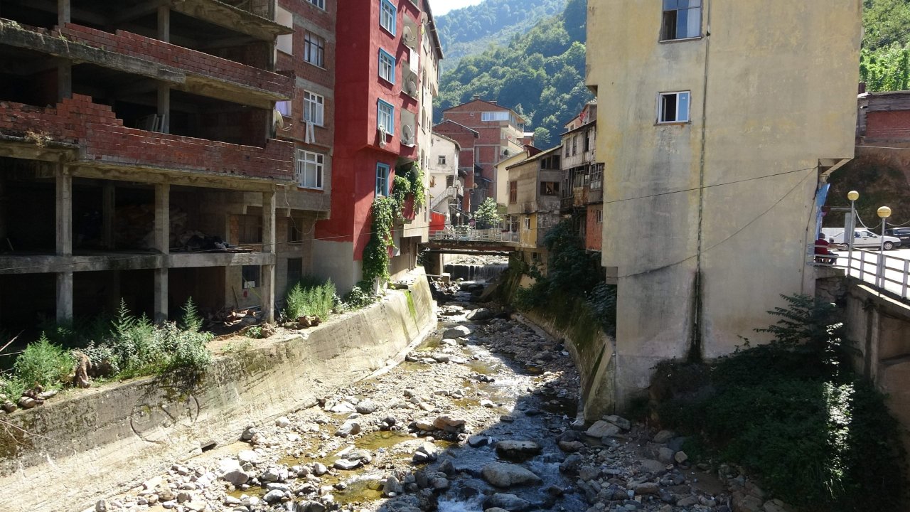 Trabzon, Rize, Artvin, Giresun… Karadeniz’deki tehlike İstanbul’a uzandı: Dere yatakları ciddi sonuçlar doğurabilir