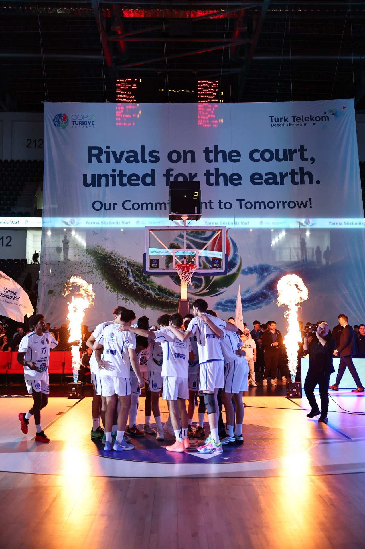 Türk Telekom COP31 mesajını  Avrupa basketbol sahnesine taşıdı:  Yarına sözümüz var  