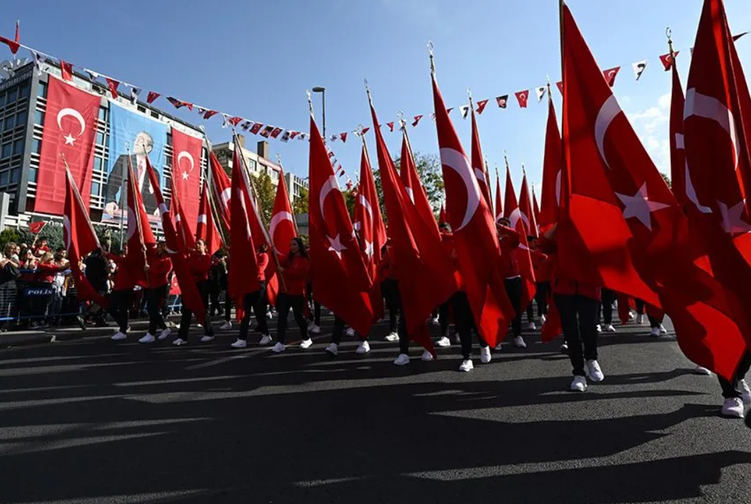 28 Ekim öğleden sonra resmi tatil mi?  Cumhuriyet Bayramı tatil takvimi
