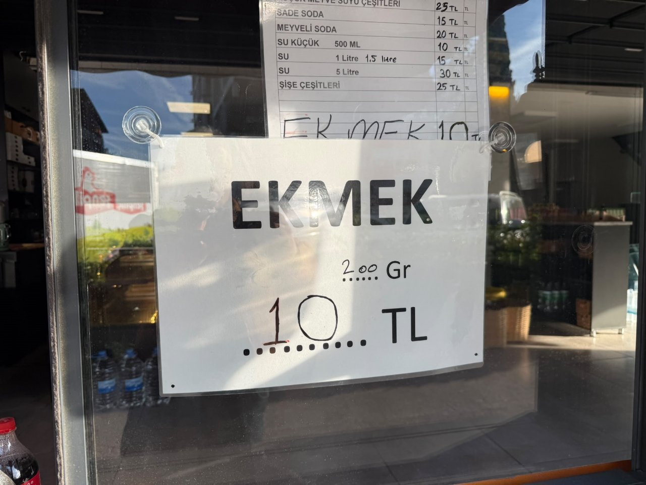 Ekmek 10 TL'ye düştü! Fırıncıların rekabeti vatandaşa yaradı