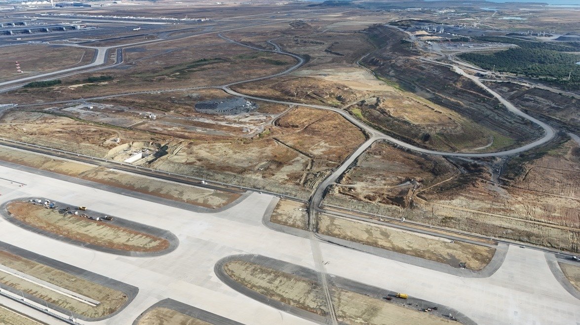 İstanbul Havalimanı’nda 4. ana piste 1 ayda 284 ton yakıt tasarrufu! Bin 738 kalkış gerçekleştirildi