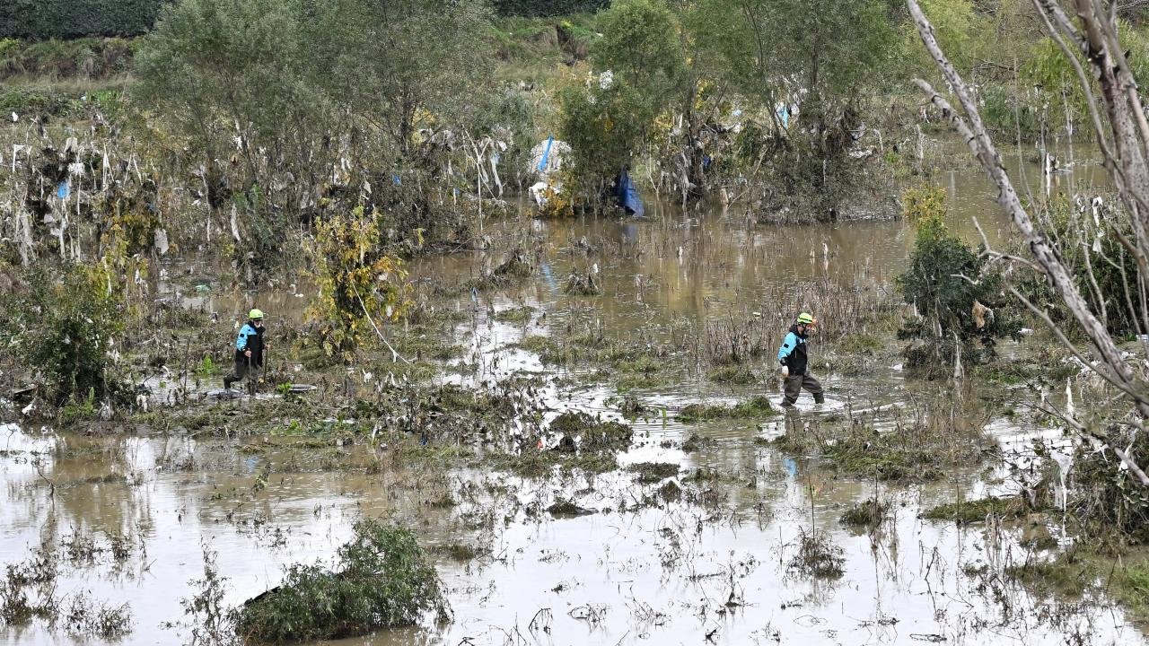 İstanbula yeniden sağanak geliyor! Meteoroloji tarih verdi: Cuma akşamına dikkat