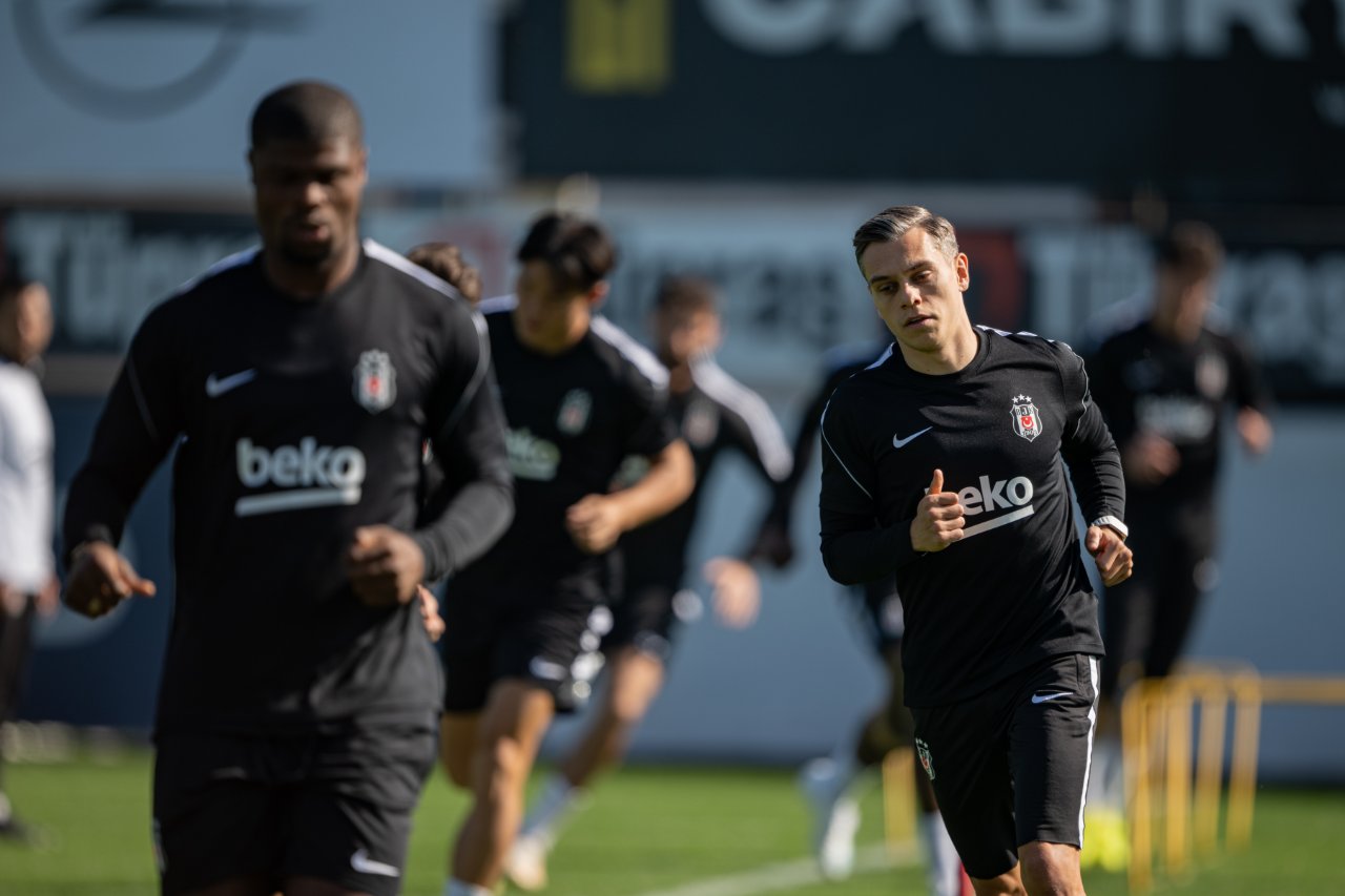ÖZEL│ İngiliz gazetecilerden Beşiktaş’a özel analiz:  6 günde 8 gol yediler, savunmaları felaket!