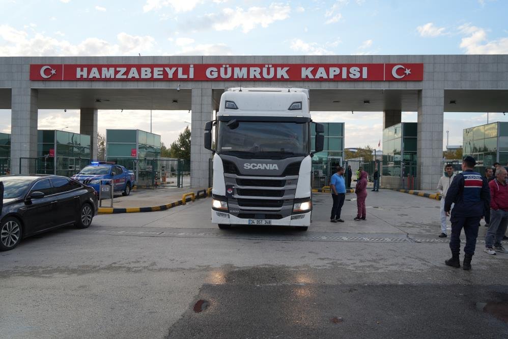 Tır şoförleri eylem başlattı! Hamzabeyli Sınır Kapısı’nda geçişler durdu