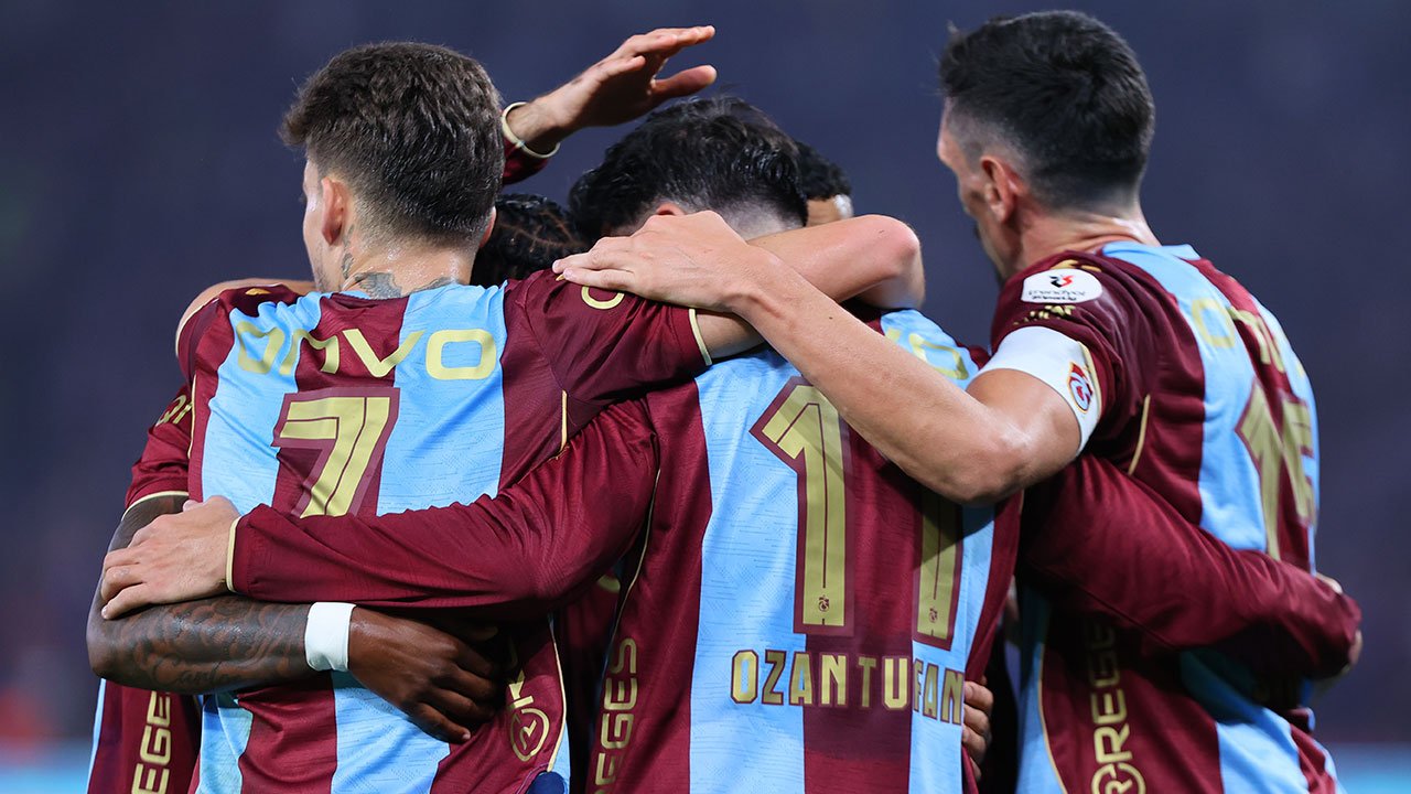 Trabzonspor'un Hearts maçı 11'i açıklandı: Reis'ten sürpriz tercih