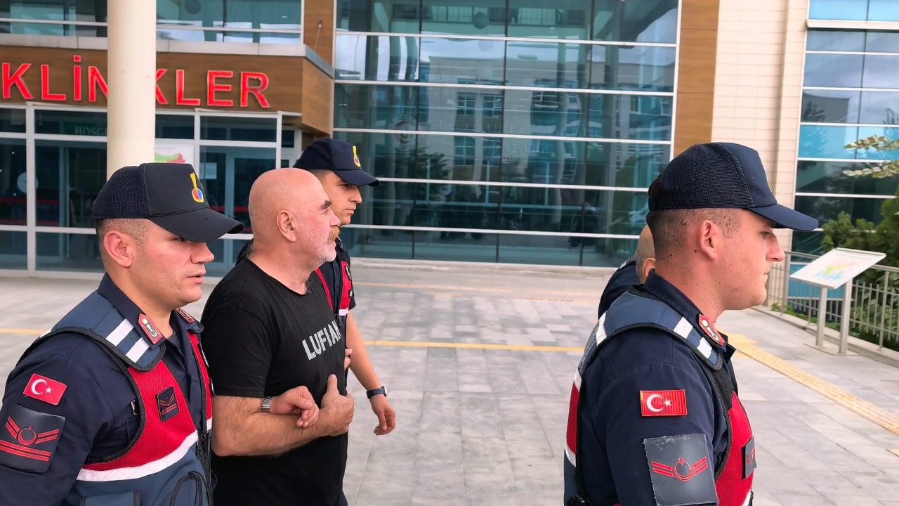 Yönetmen Ezel Akay ve kardeşinin uyuşturucu testi pozitif çıktı