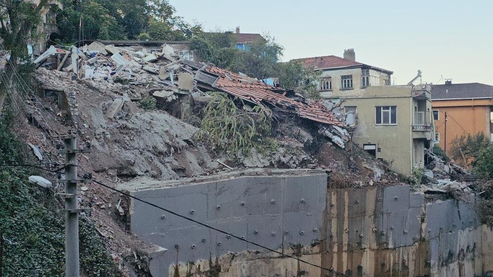 Zonguldak'taki facianın boyutu gün ağarınca ortaya çıktı: 7 bina tahliye edildi!