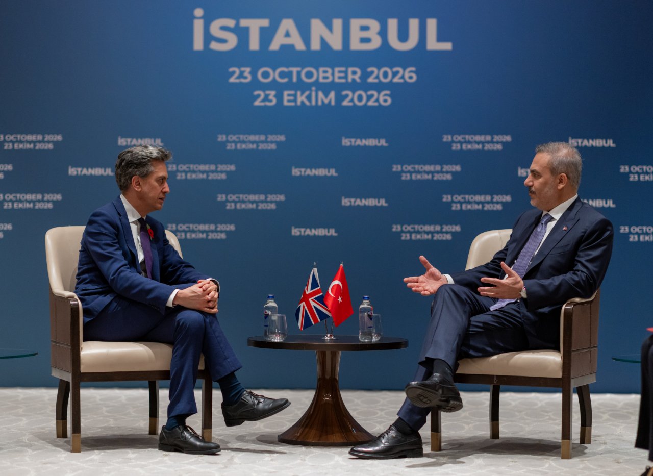 Dışişleri Bakanı Fidan, İngiltere Dışişleri Bakanı Miliband görüştü.