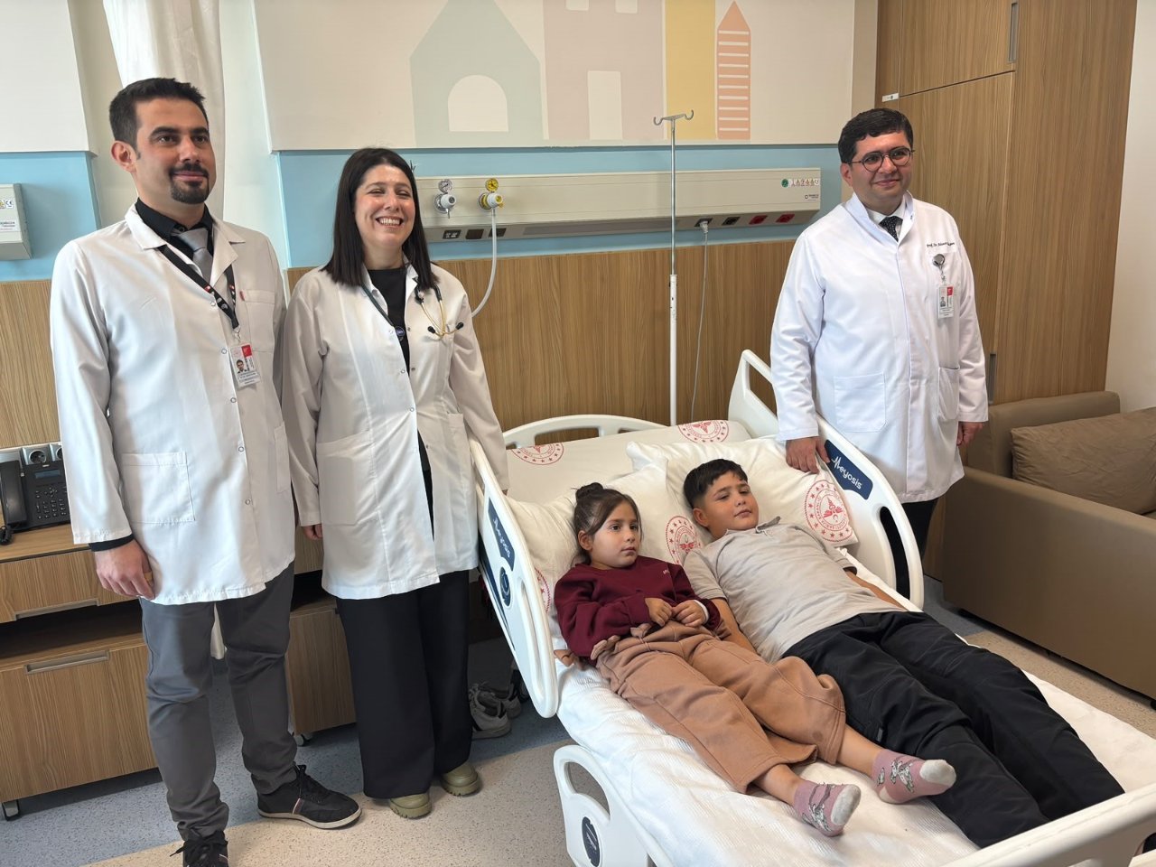 Biri bayılınca ortaya çıktı! İki kardeşin kalbinde aynı hastalık…