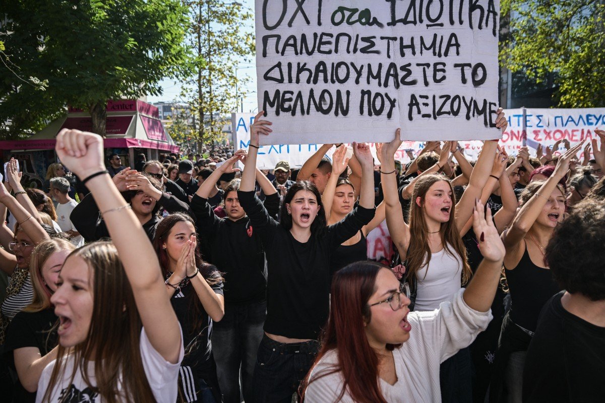 'Cumartesi' için endişeli bekleyiş! Brüksel'de esnafı yağma korkusu sardı, vitrinleri tahtaladılar