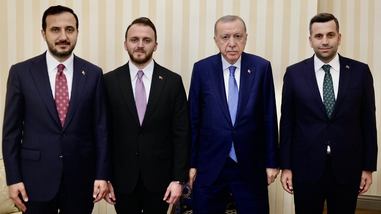 Cumhurbaşkanı Erdoğan'dan Üsküdar ve Ataşehir'in başkan vekillerine kabul