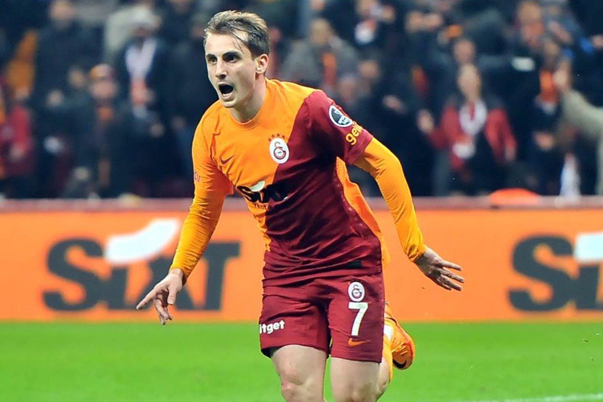 Milli futbolcu, Galatasaray kariyerinde 179 maçta 46 gol ve 42 asistlik performans sergiledi.