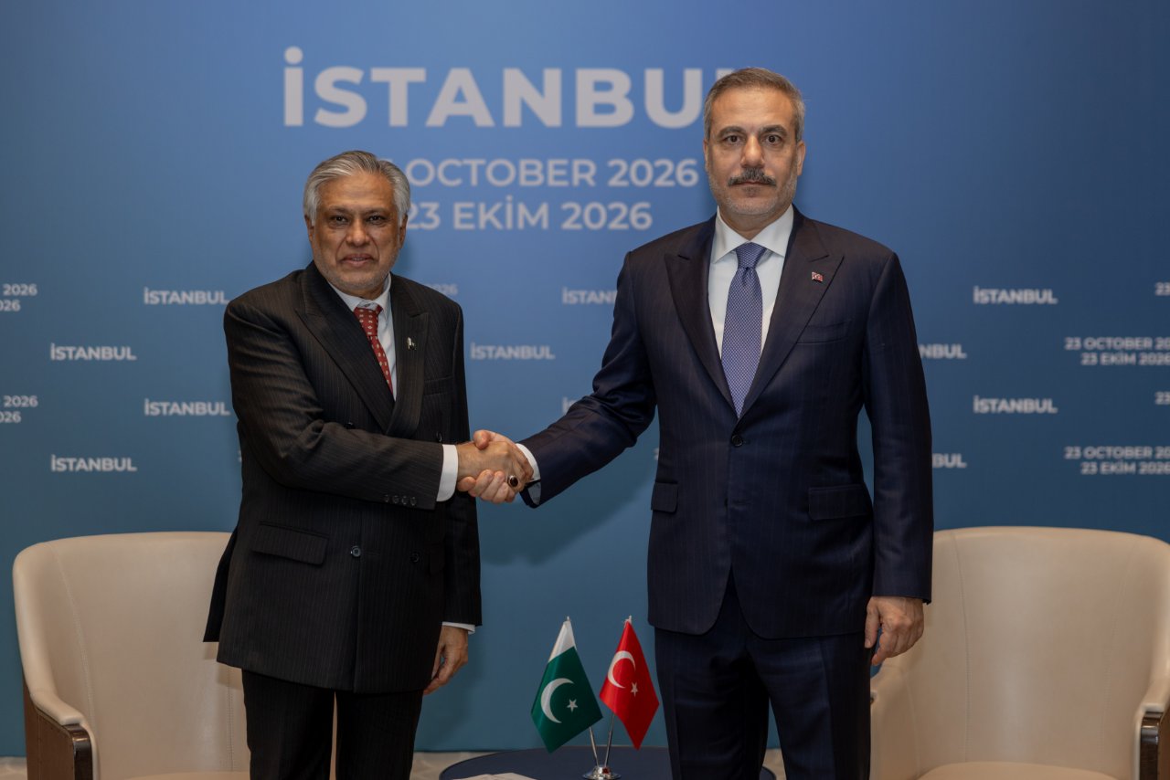 Dışişleri Bakanı Hakan Fidan, Pakistan Dışişleri Bakanı Muhammad Ishaq Dar ile İstanbul’da bir araya geldi.