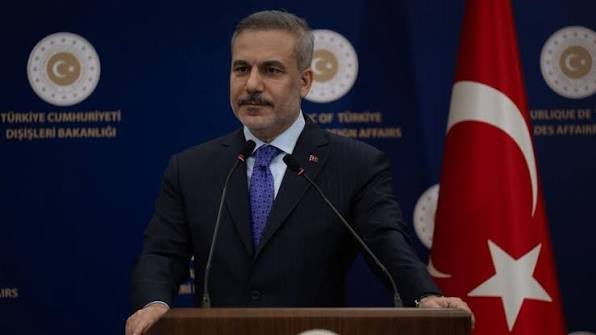 Küresel krizlerin ortasında barış diplomasisinin adresi İstanbul: Yedi ülke, tek masa