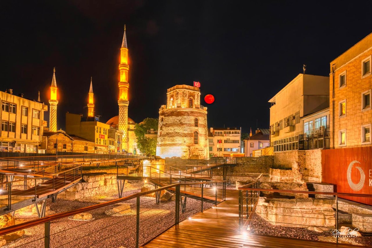 Odysseus 2200 yıllık başı burada! Makedonya Kule Müzesi şehrin yeni gözdesi