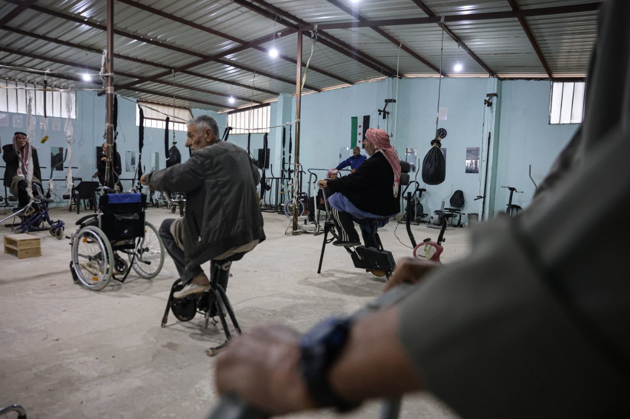 Savaşın yaralarını sporla sarıyor! Suriye'ye dönen boks şampiyonundan ilginç salon