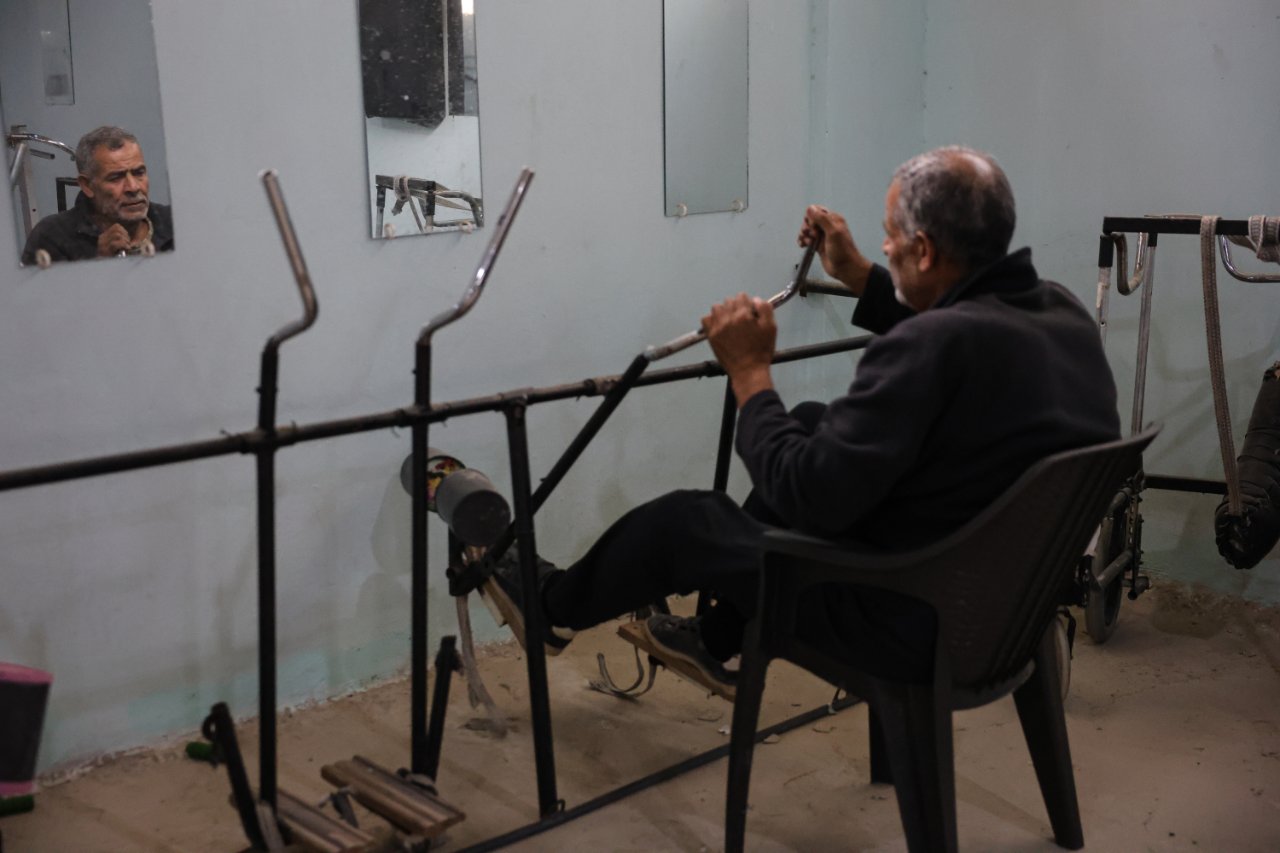 Savaşın yaralarını sporla sarıyor! Suriye'ye dönen boks şampiyonundan ilginç salon