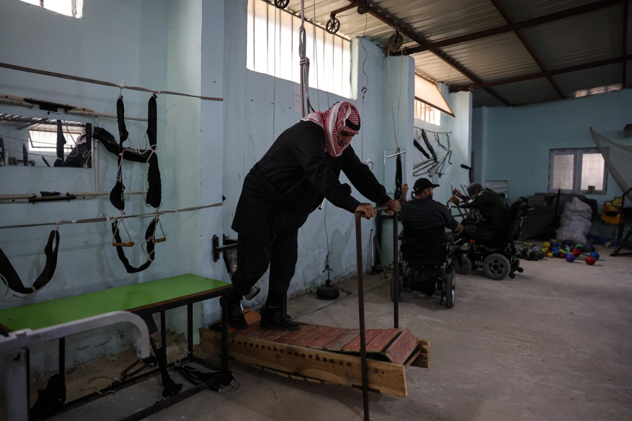 Savaşın yaralarını sporla sarıyor! Suriye'ye dönen boks şampiyonundan ilginç salon