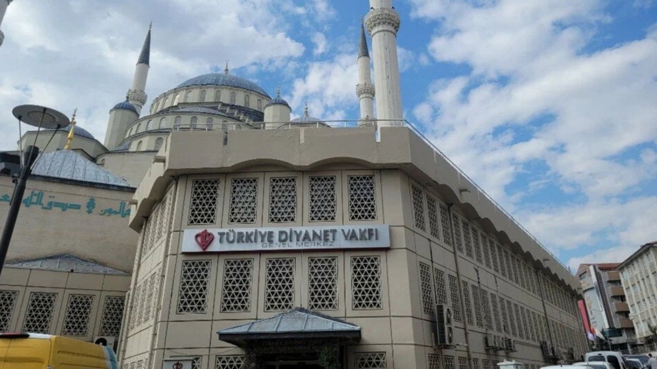 Türkiye Diyanet Vakfı'ndan fon ve görevden alma iddialarına açıklama: "Gerçeği yansıtmıyor"