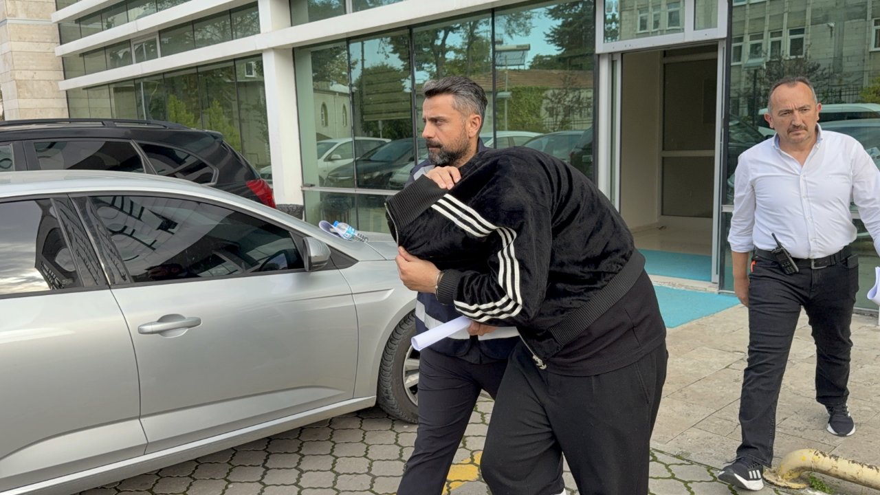 Çıplak görüntüyle şantaj! 300 bin TL kredi çektirdiler