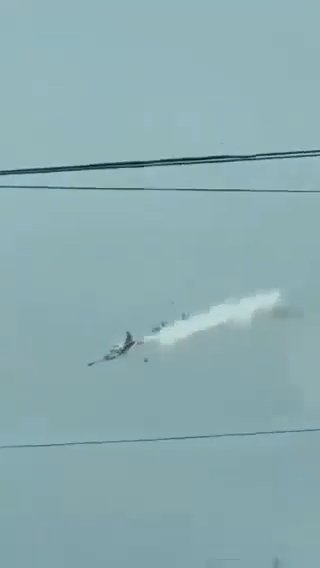 İki askeri uçak havada çarpıştı! 4 pilot hayatını kaybetti