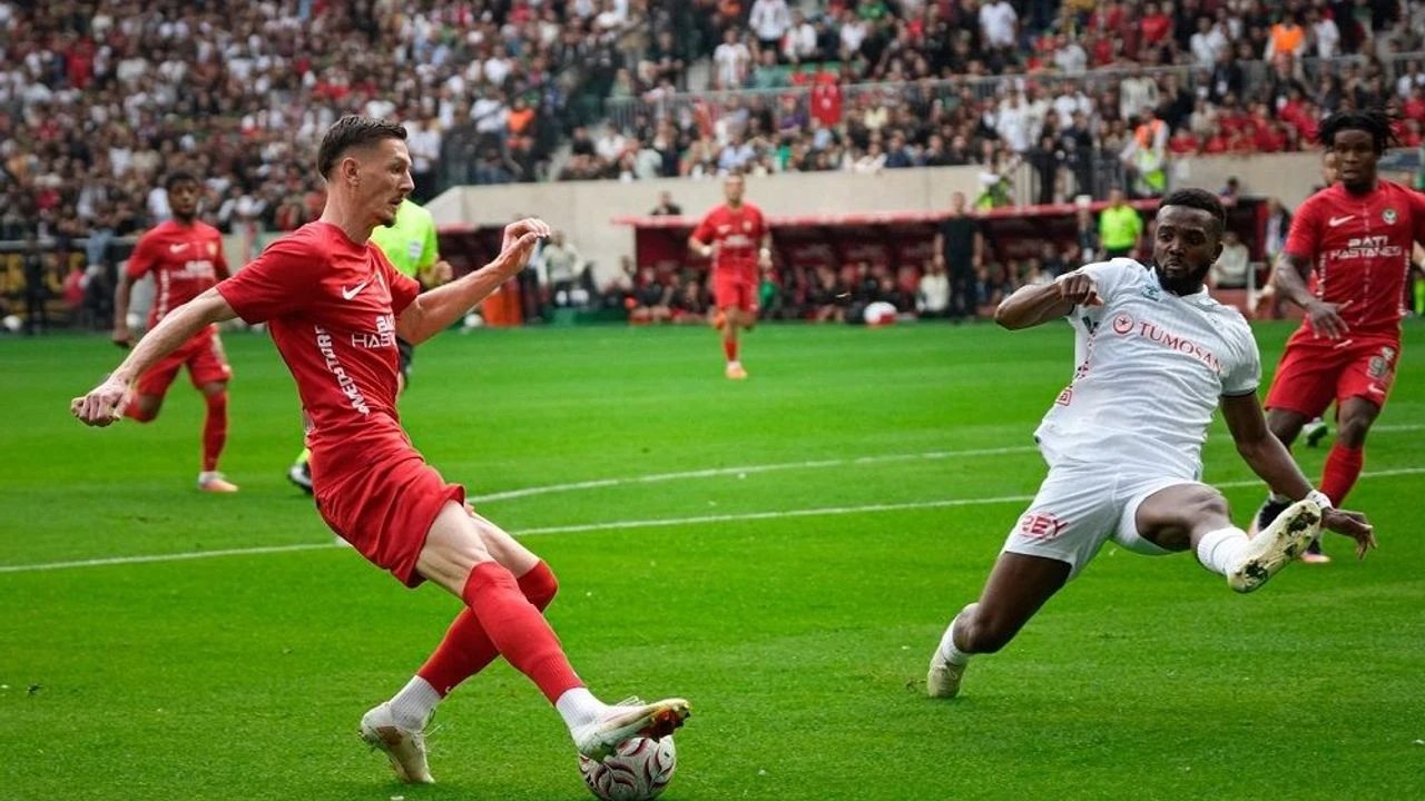 Muhtemel 11ler! Samsunspor-Amedspor maçı hangi kanalda, şifresiz mi, nerede izlenir?