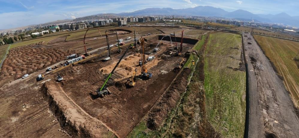 Bir kent daha yeni stadyuma kavuşuyor! Erdoğan müjdeyi vermişti, çalışmalar sürüyor