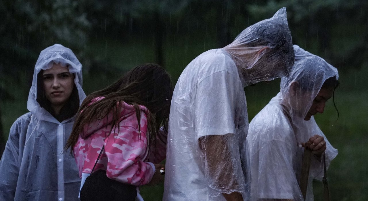 Meteoroloji'den sarı kodlu uyarı var! İstanbul dahil birçok kentte kuvvetli sağanak bekleniyor