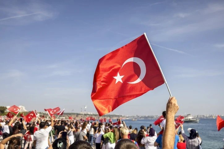 30 Ekim okullar tatil mi, 29 Ekim tatili birleşecek mi? Gözler 4,5 günlük tatil ihtimalinde!