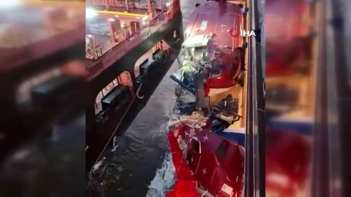 Almanya'da faciaya ramak kala! Dev kruvaziyer yük gemisine çarptı, korkunç anlar kamerada