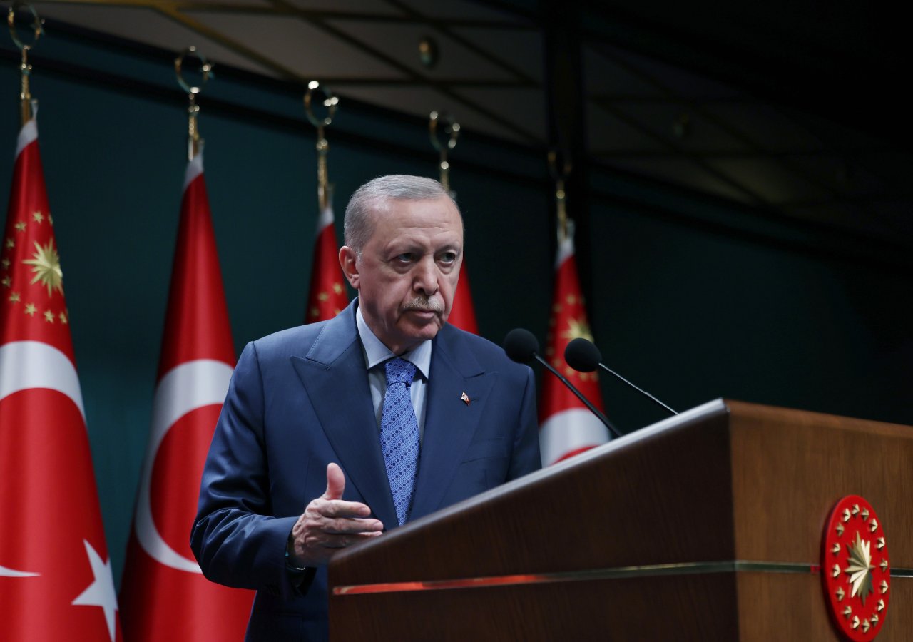 Aslan payı eğitime, emekliye yeni düzenleme! Cumhurbaşkanı Erdoğan 2027 bütçe detaylarını açıkladı