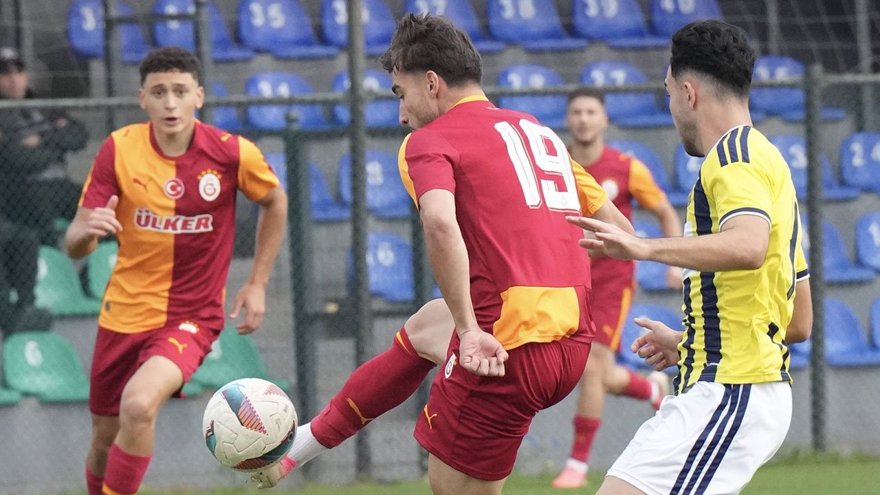 Günün ilk derbisinde 3 gollü galibiyet