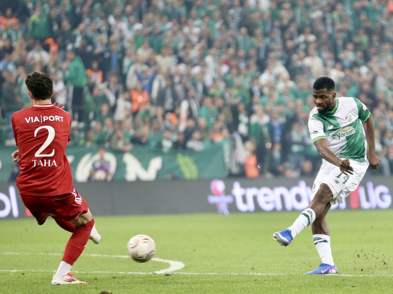 Kelechi Iheanacho, bu sezon 12 maçta 1026 dakika süre aldı.