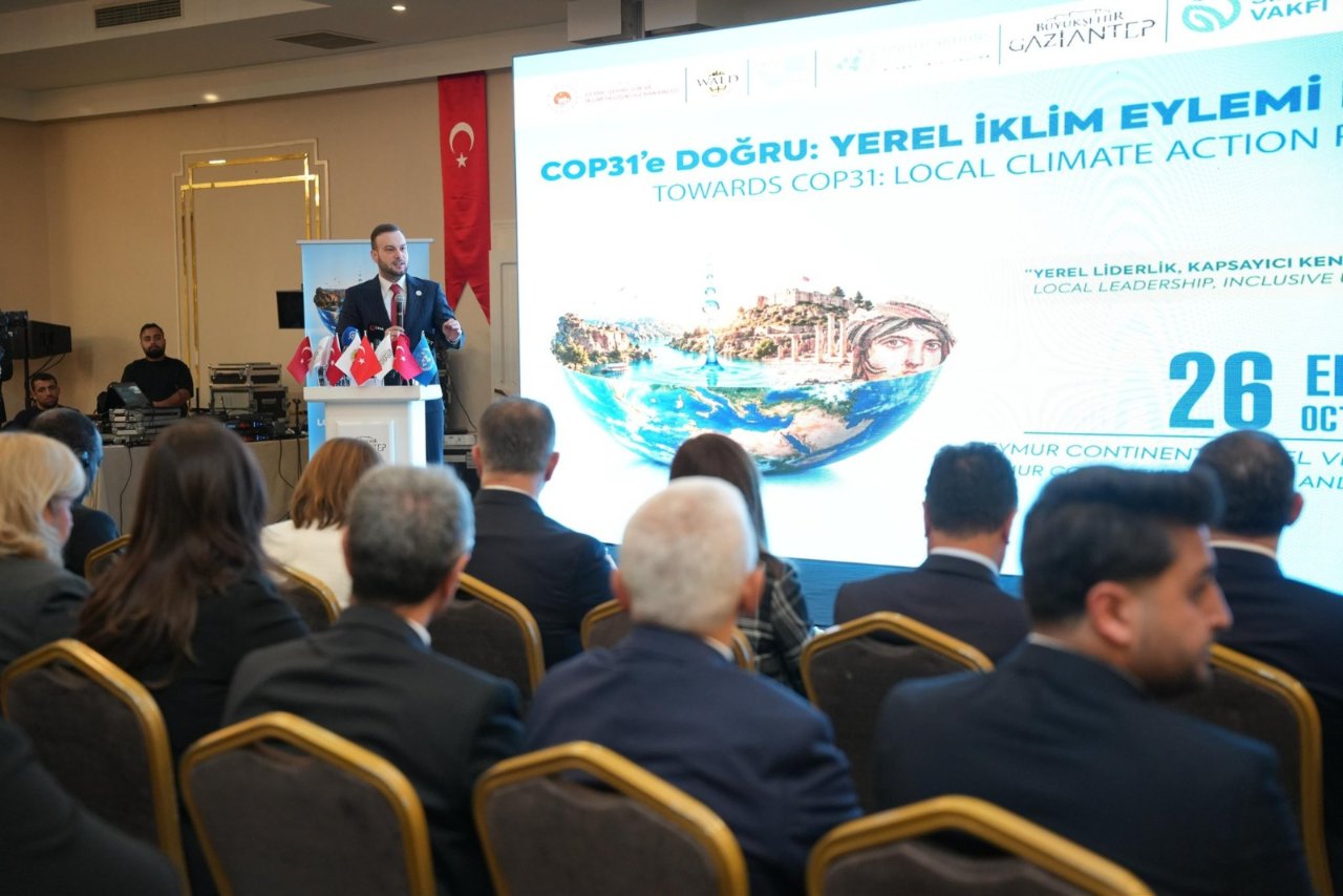 Samed Ağırbaş: Yerelde hazır projeler var, dünyanın bu projelere giden yolu açması gerekiyor
