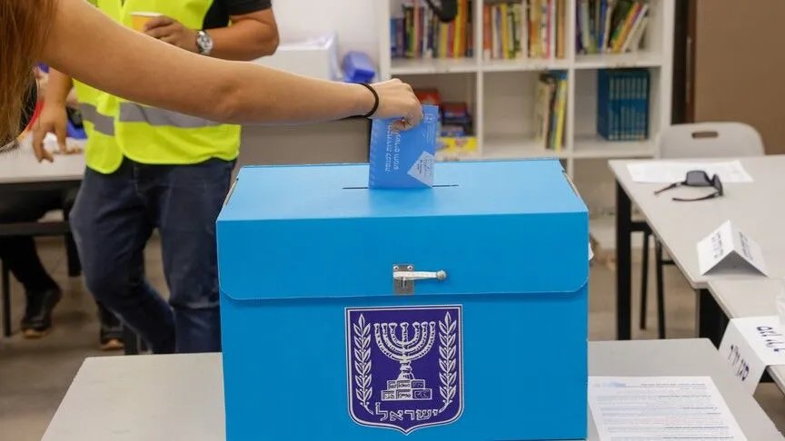 Sandıktaki muhtemel 3 senaryo! İsrail'de anketler seçim sonrası neyi işaret ediyor?