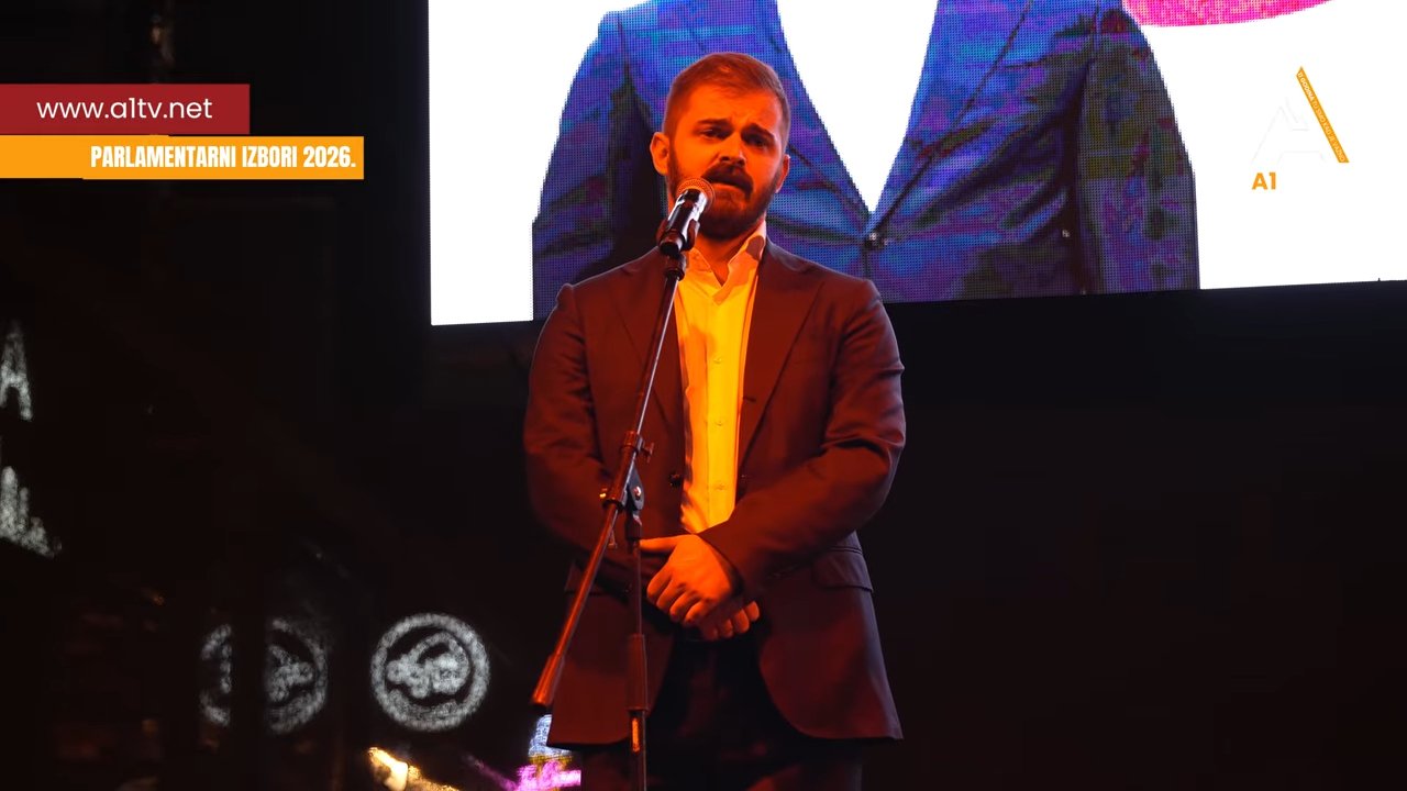 Türkiye'de eğitim gören Boşnak siyaset bilimci Adem Mavric