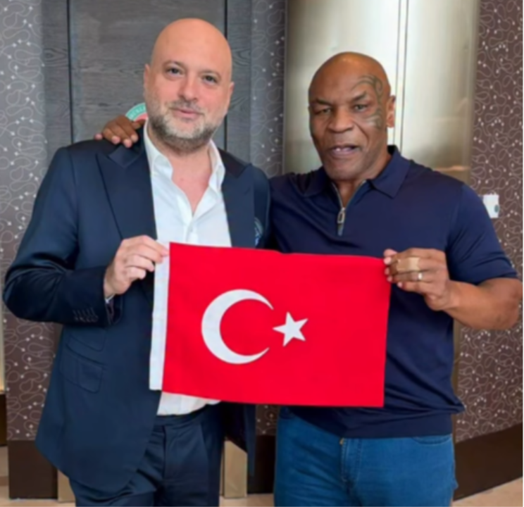 Tuzlu Kahve dünya starını ağırlamaya hazırlanıyor! Sürpriz isim için nefesler tutuldu