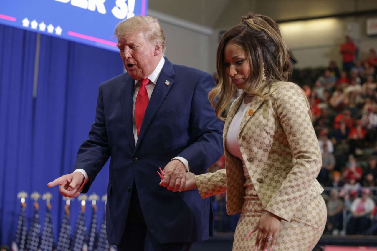 Ünlü rapçi Beyaz Saray Sözcüsü mü olacak? Trumpın iki danışmanı açıkladı
