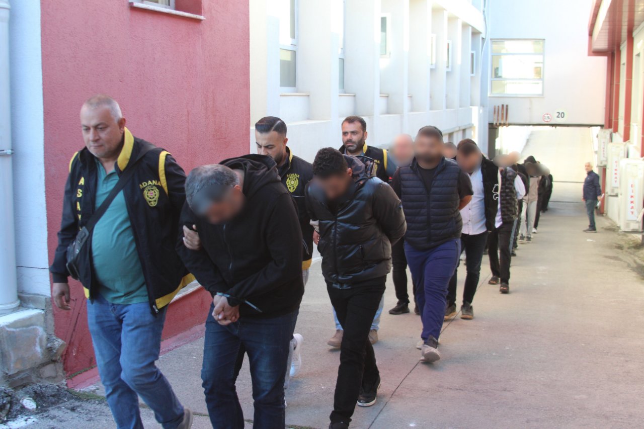 77 kurgu kaza, kiralık sürücü, anlaşmalı eksperler! 25 milyonluk vurgun yapan sigorta şebekesinin yöntemleri deşifre oldu