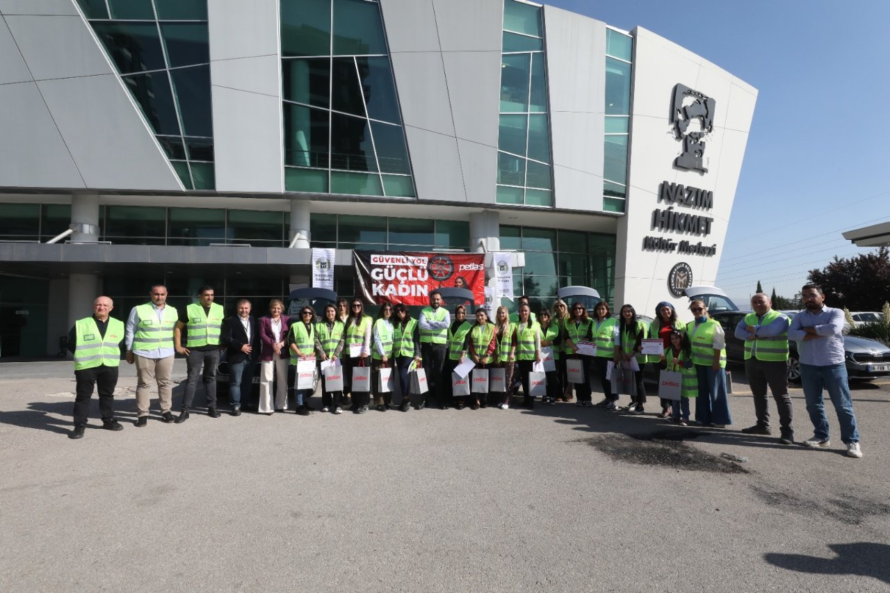 AKO Grup’tan kadın sürücülere teknik özgüven desteği: Güvenli Yol, Güçlü Kadın