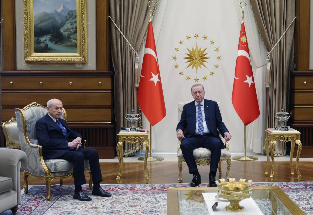 Cumhurbaşkanı Erdoğan ile MHP lideri Bahçeli Beştepe'de görüştü