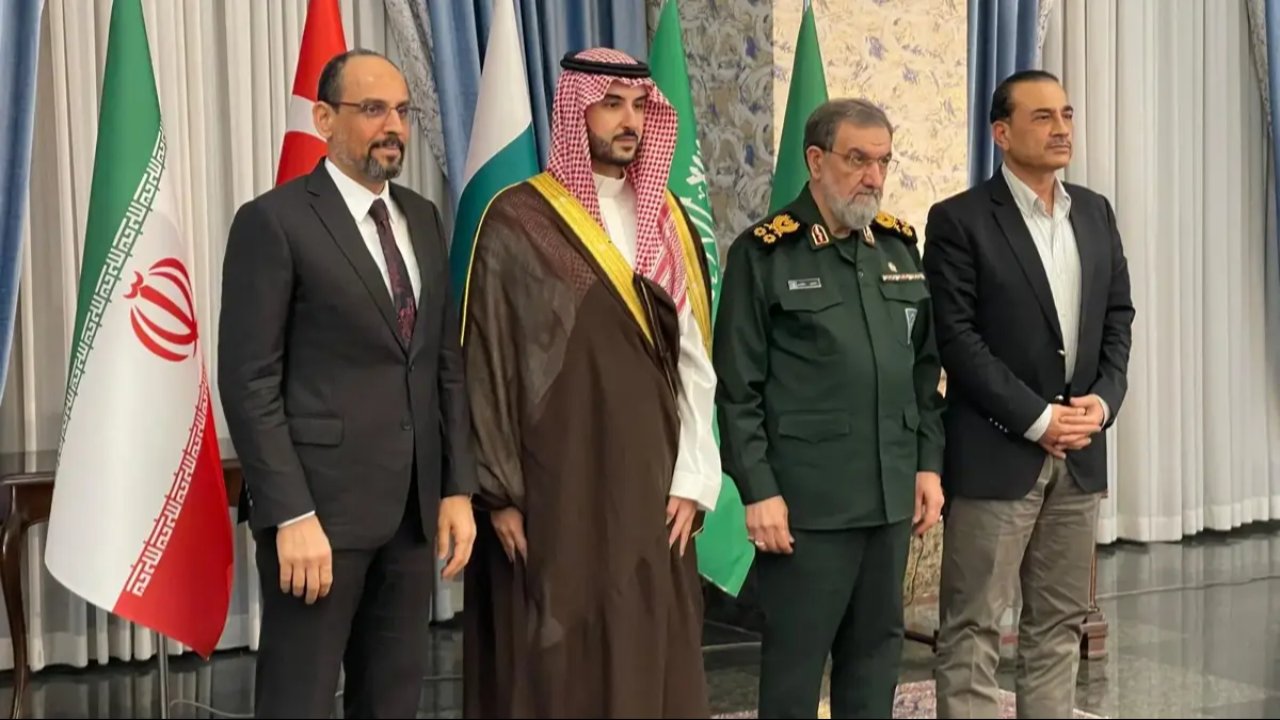 Dünya basını Mekke İttifakı'nı konuşuyor! İran'dan "İslami NATO" önerisi geldi