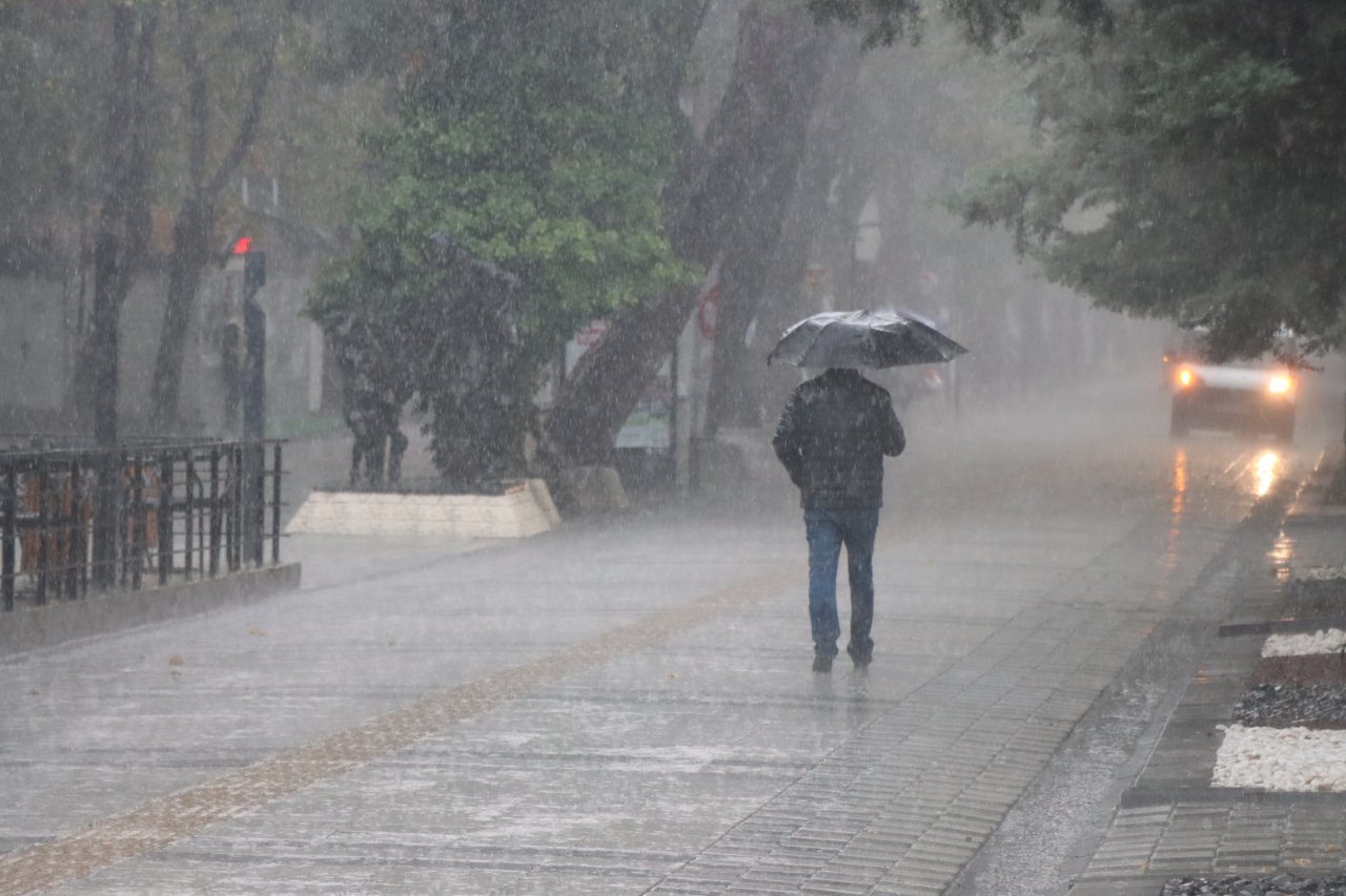 Meteoroloji 19 il için alarm verdi! Muğlaya turuncu, 18 ile sarı kodlu uyarı