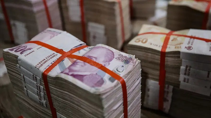 Refah payı ve seyyanen zam gündemde: Emekli maaşına 'köklü' çözüm
