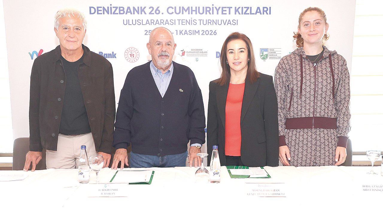 25 ülkeden gelen kızlar 40 bin dolar için raket sallıyor